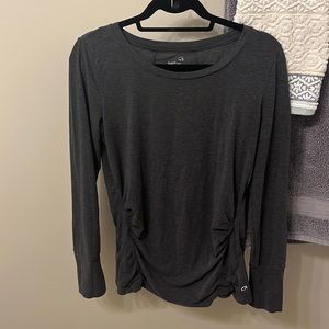 Gap Maternity Size Medium, grey, long sleeve, athletic shirt